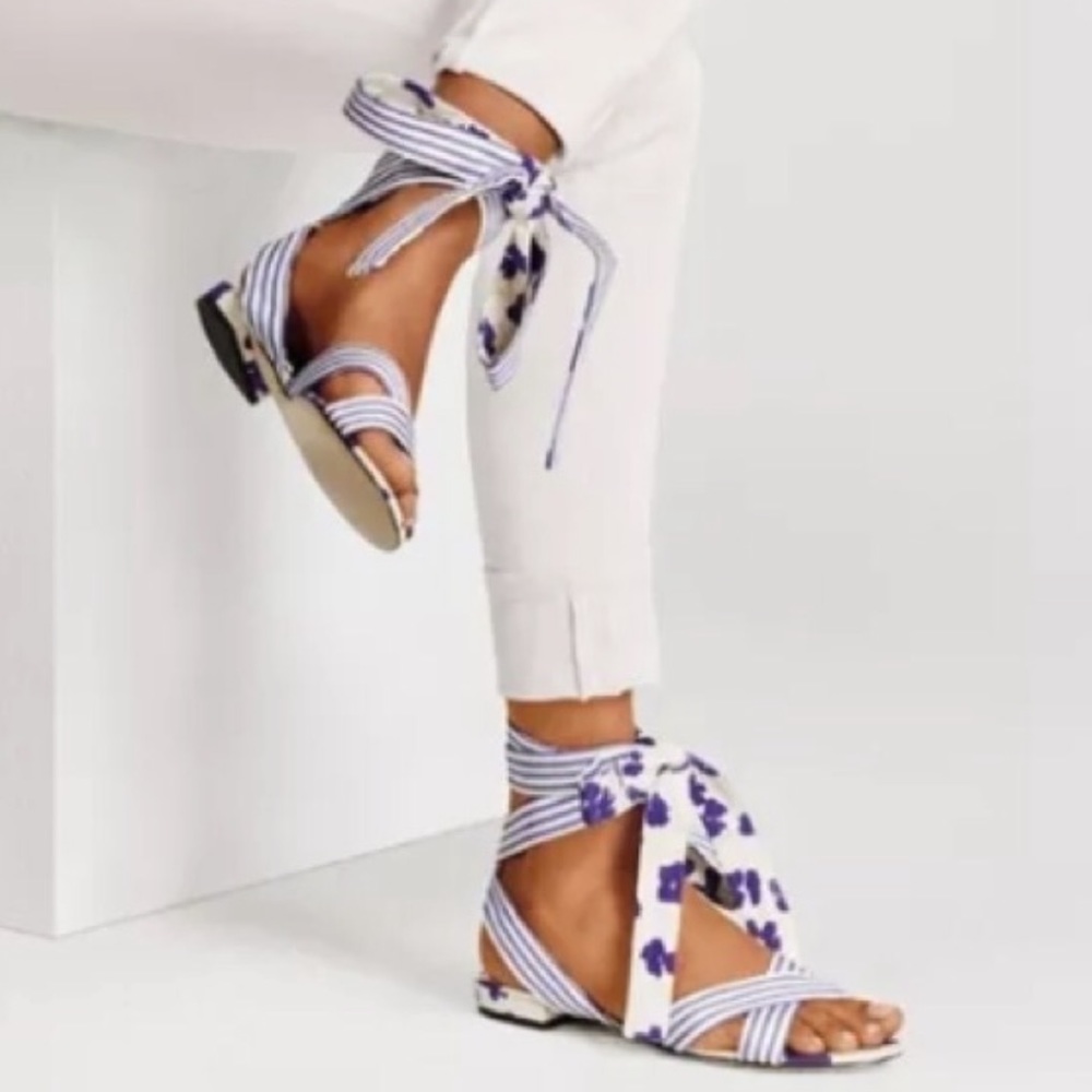 New Cabi Tie Up Sandals Women’s 7.5 Blue/White